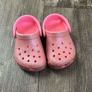 Toddler Pink Glitter Crocs